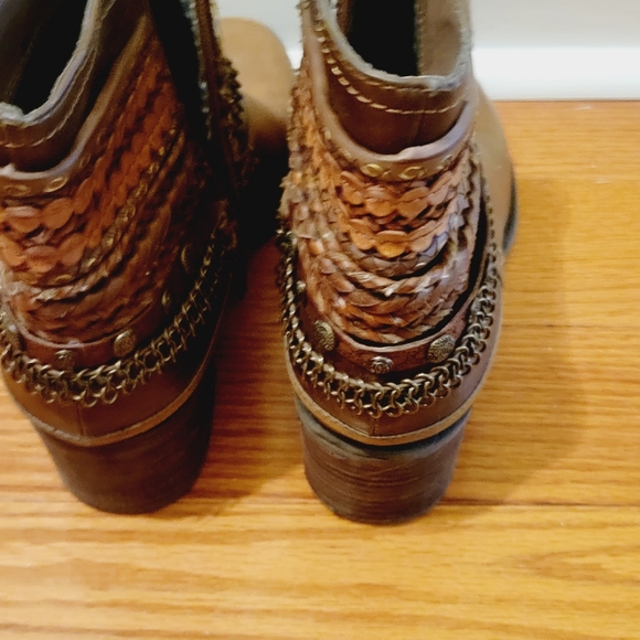 Booties - Picture 9 of 11